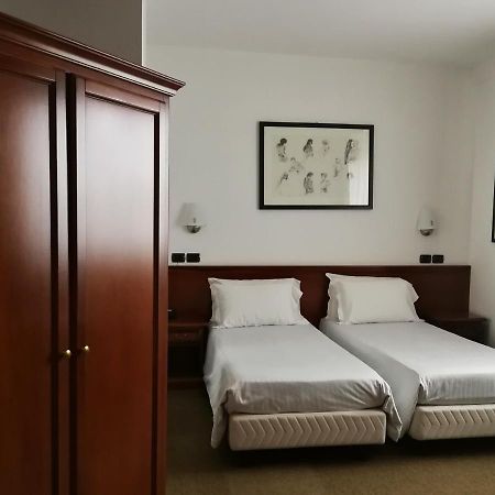 Hotel Medea (Adults Only) Алба Екстериор снимка
