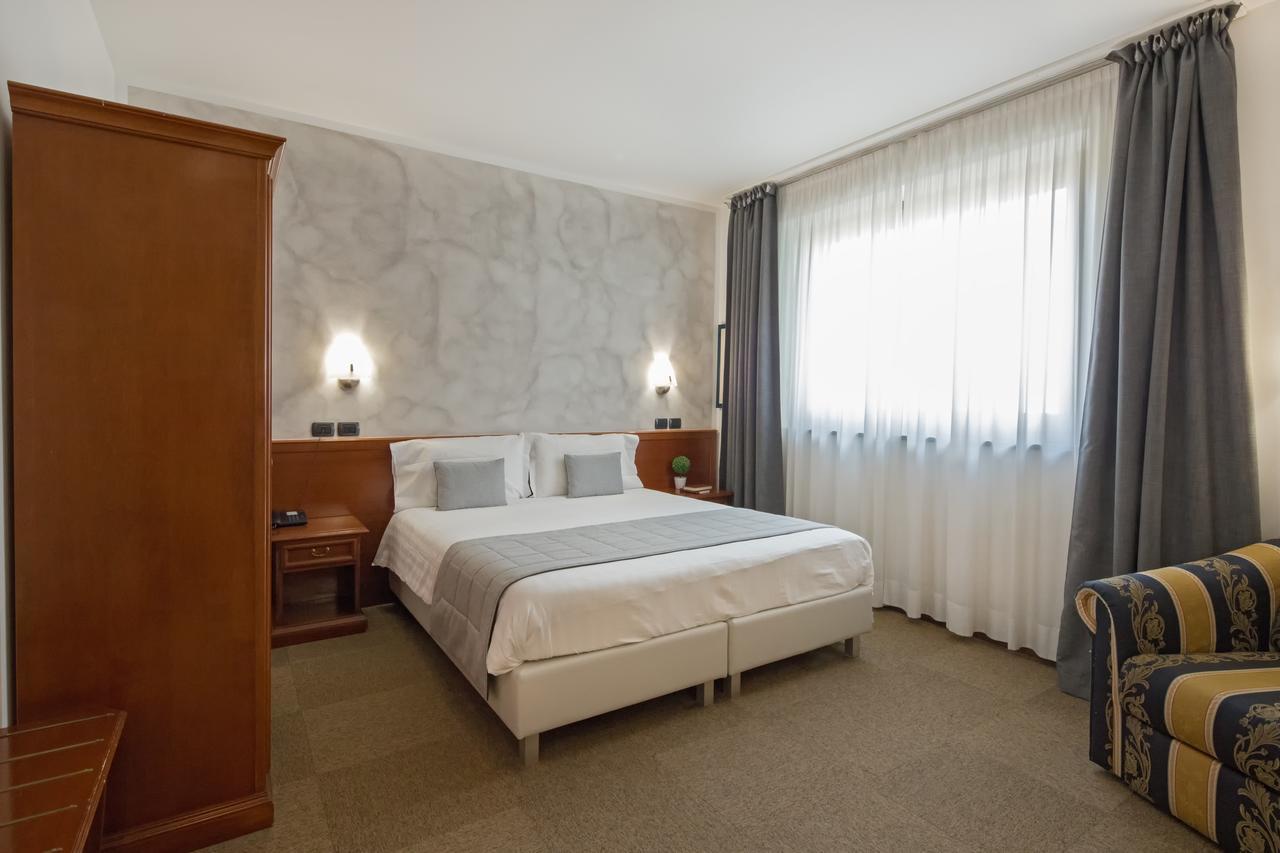 Hotel Medea (Adults Only) Алба Екстериор снимка