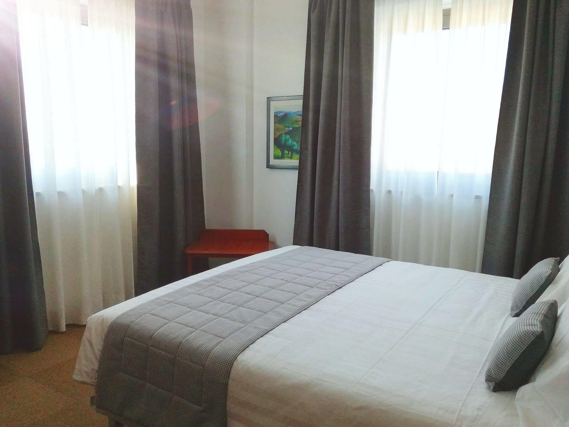 Hotel Medea (Adults Only) Алба Екстериор снимка